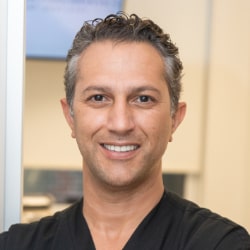 Dr. Navid Rahmani - Periodontist